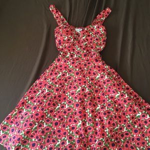 Women’s dress